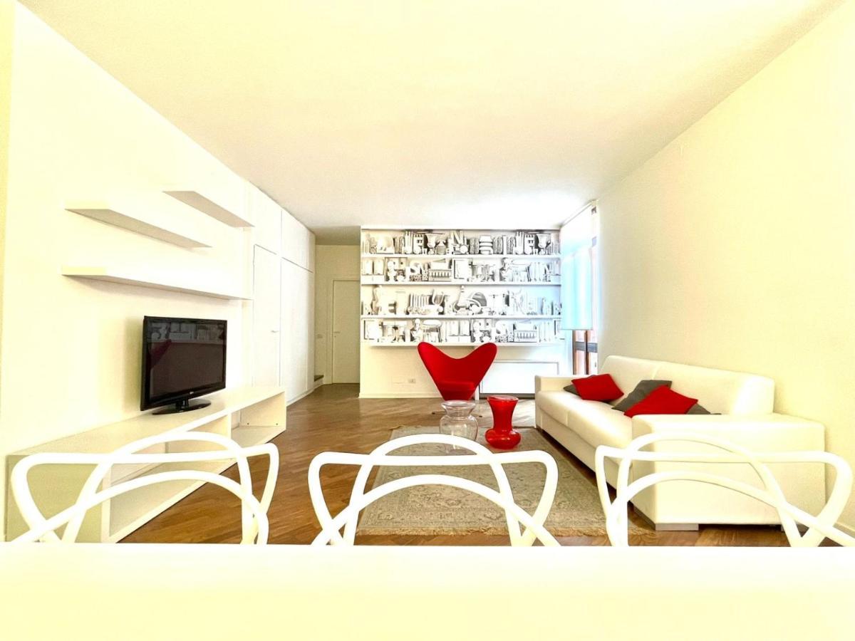 Domus Verona - Ampia Moderna Casa Su 2 Piani Nel Cuore Di Verona Exteriér fotografie