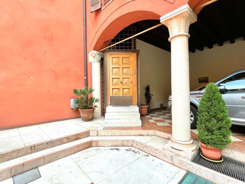 Domus Verona - Ampia Moderna Casa Su 2 Piani Nel Cuore Di Verona Exteriér fotografie